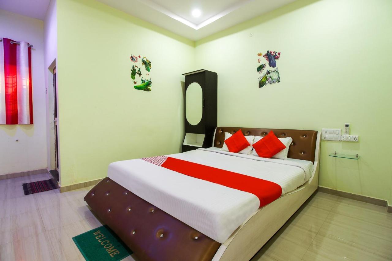 โอโย 70694 โฮเทล กรีน พาร์ค รีสอร์ต Hotel Silari ภายนอก รูปภาพ